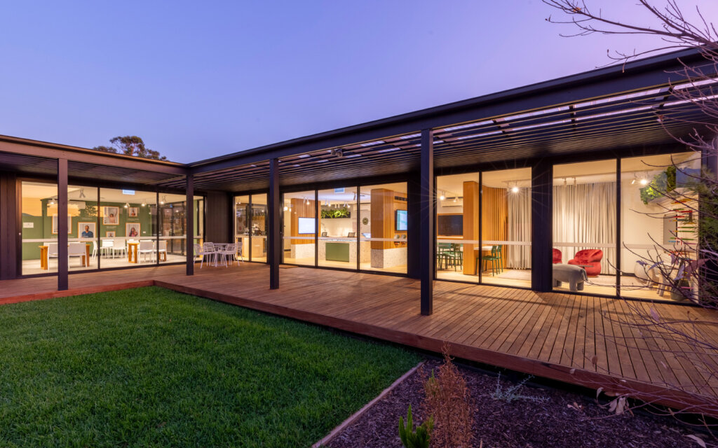 Mirvac Project MODULAR SOLUTIONS FOR COMMERCIAL CONSTRUCTION