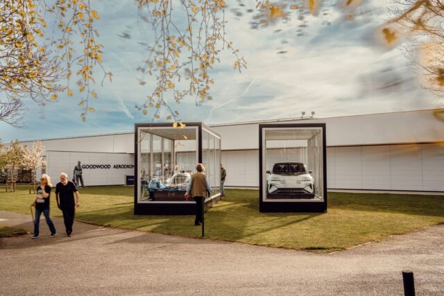 Brilliant to work with the team at @collaborateglobal on this project for Alpine at Goodwood's 81st Members Meeting. Two stunning vehicles showcased in two modular SPACECUBE's against the backdrop of the iconic Goodwood Aerodome. Showing how singular cubes can be used to created a premium, interactive and engaging marketing experience. 
#Alpine #Goodwood #UK #MarketingExperience #ModularStructures
