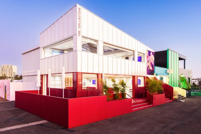 'The Collective' stands out as one of two striking modular structures created for @flemingtonvrc at this week's Melbourne Cup Carnival. It offers distinct corporate entertaining spaces, including an impressive second level, all brought to life using SPACECUBE's Build System. Both 'The Collective' and 'The Gallery', nestled in the exclusive Birdcage, showcase exquisite craftsmanship by @mothdesign and @hanandisplays 
Scalable + Sustainable + Scalable 
www.spacecube.com 
#MelbCupCarnival #LoveCupWeek #ModularStructures #NotOrdinary