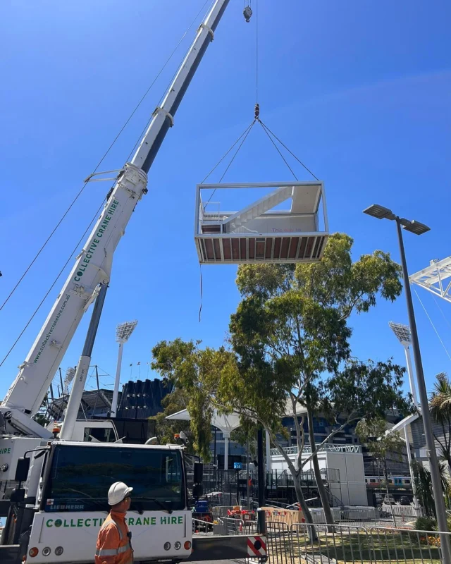 Cubes on the move 🚚
From the Australian Open to the F1 Louis Vuitton Australian Grand Prix 🎾🏎️🏁
@australianopen @ausgp 
#Scalable #Sustainable #Simpler #ModularStructures