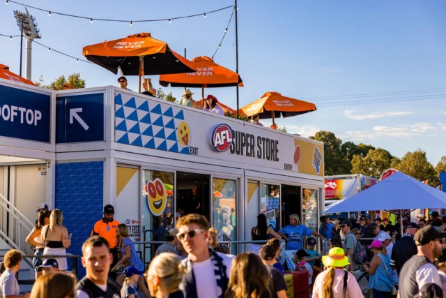 Footy fans have recently come together at Adelaide's Elder Park for the AFL ultimate footy festival 'Gather Round'. The Maccas Footy Festival was buzzing with fans who were there to experience all things footy. 

The creative direction, design and production by Seeker Agency was outstanding and SPACECUBE was thrilled to be contracted by @seekeragency to build the AFL retail store and rooftop bar, built using SPACECUBE's Build System. Also onsite for the event was a multi-level sideline commentary facility built by SPACECUBE which we will share soon. 

#AFL #AFLGatherRound #FootyFestival #ModularStructures