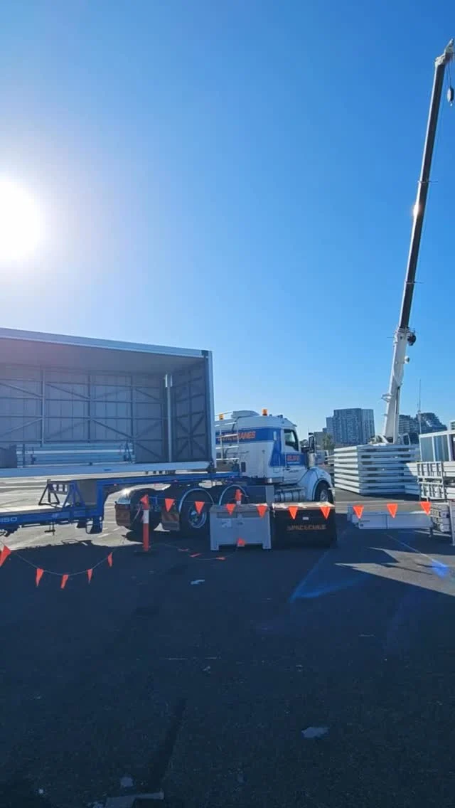It’s been all go for the SPACECUBE team installing 6 large-scale premium hospitality structures in The Birdcage at Flemington Racecourse, for this year’s Melbourne Cup Carnival! 4524sqm of multi-level modular structures built using SPACECUBE’s Build System will soon be fit out by our clients 🚚🏗️
Scalable. Sustainable. Simpler.
#OnSite #ModularStructures #ModularCity #NotOrdinary