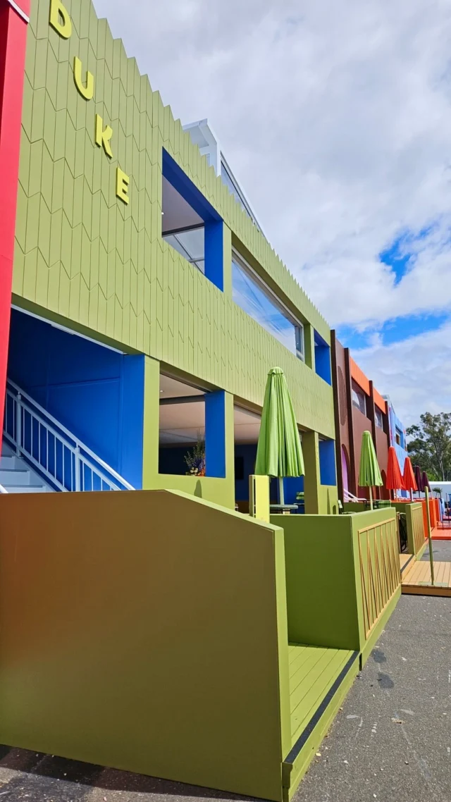 Duke + Earnest + Ziggy - how fun are these Private Hospitality Suites for @flemingtonvrc in the Birdcage at the Melbourne Cup Carnival this week!? Three modular structures side by side, built by SPACECUBE with the bold and creative fit out by @mothdesign
#MelbCupCarnival #LoveCupWeek #ModularStructures #nNtOrdinary