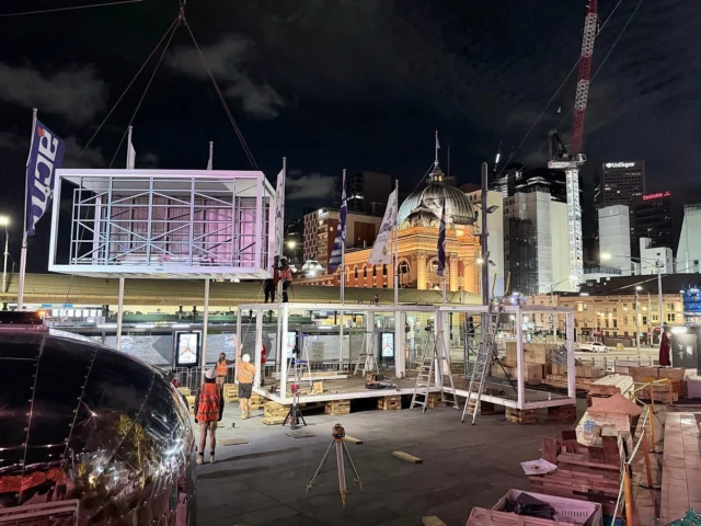 While you were sleeping, SPACECUBE was installing in Melbourne’s CBD. Some perks of the job are seeing the city lit up at night! ✨🏗️ 
Exciting brand activation coming soon…
#ModularStructures #Installation #City